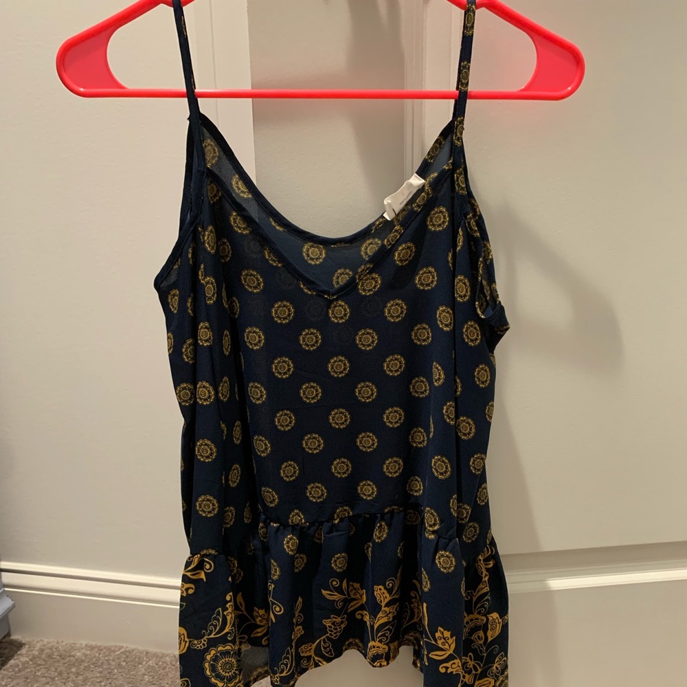 Cold shoulder top